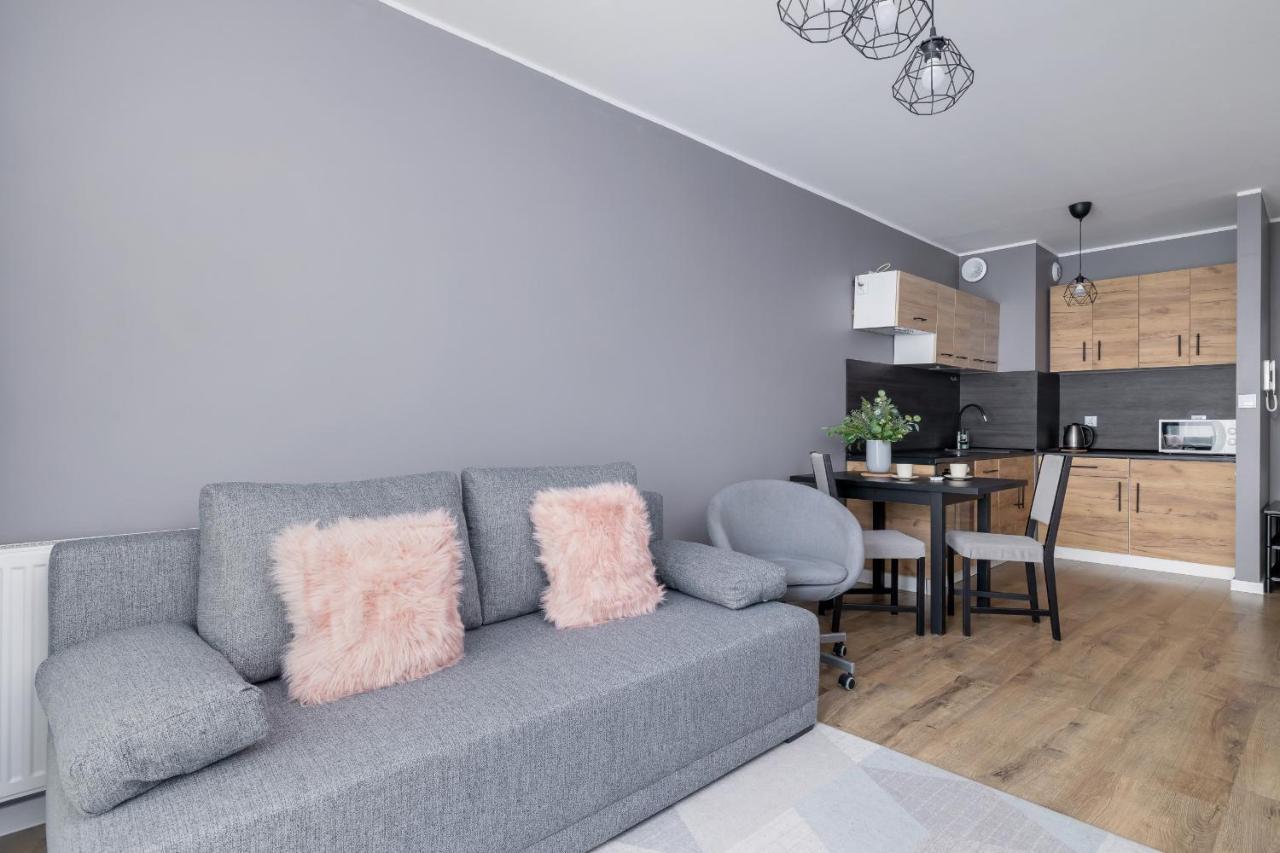Comfy Apartment Pachonskiego With Parking In Krakow By Noclegi Renters Dış mekan fotoğraf
