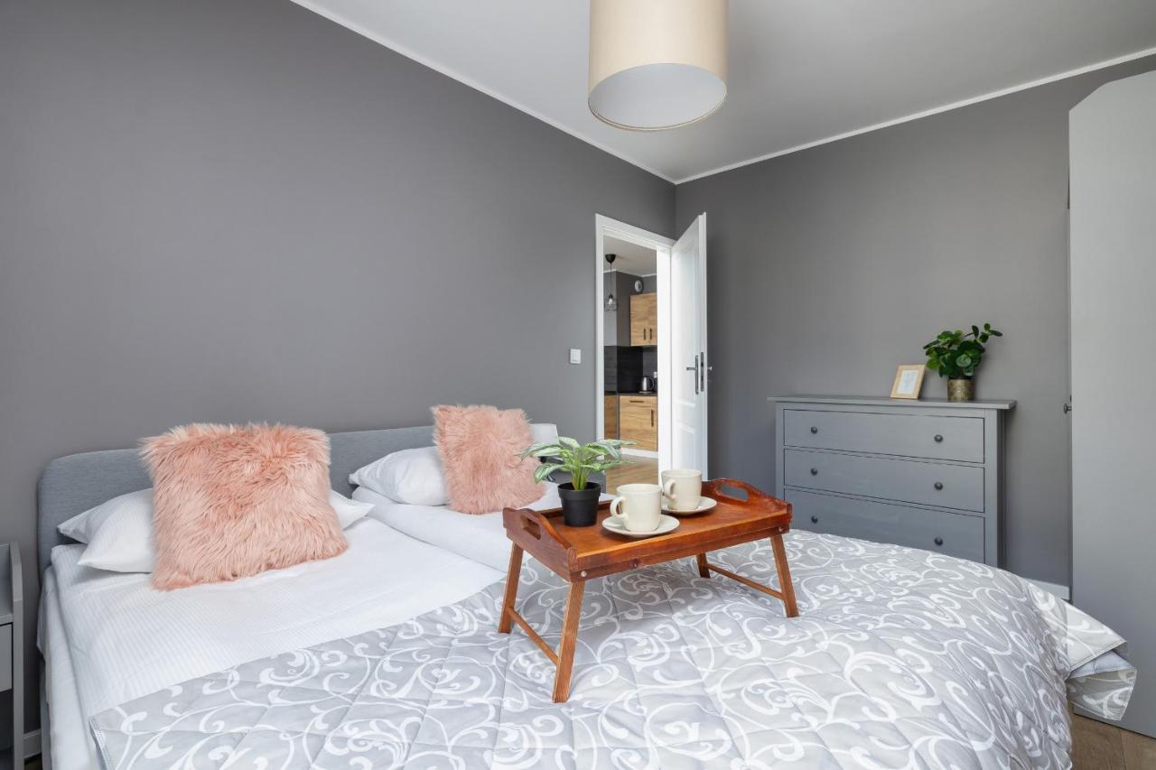 Comfy Apartment Pachonskiego With Parking In Krakow By Noclegi Renters Dış mekan fotoğraf