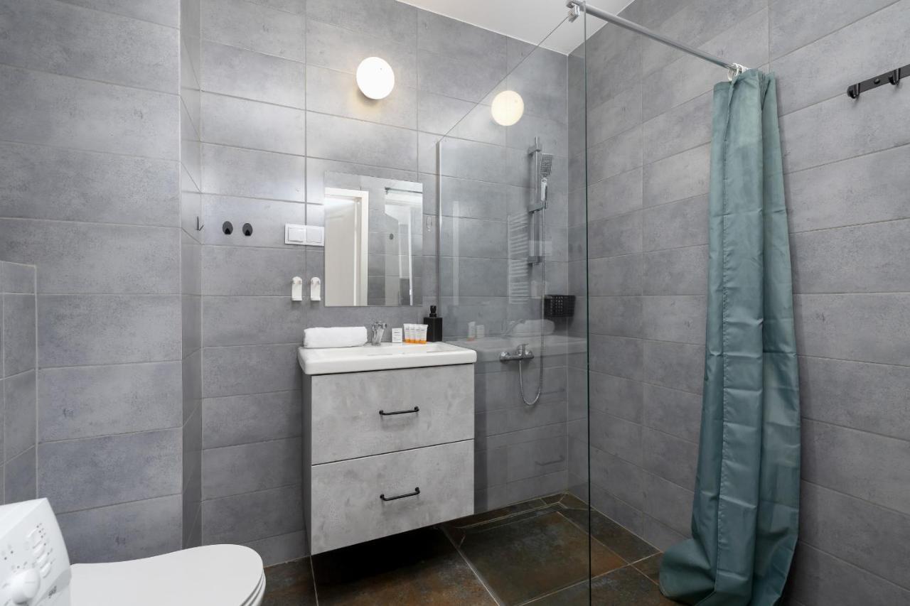 Comfy Apartment Pachonskiego With Parking In Krakow By Noclegi Renters Dış mekan fotoğraf