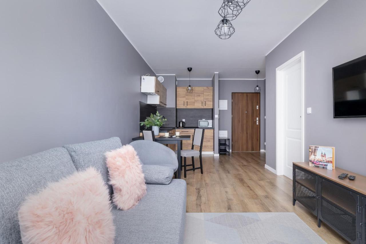 Comfy Apartment Pachonskiego With Parking In Krakow By Noclegi Renters Dış mekan fotoğraf