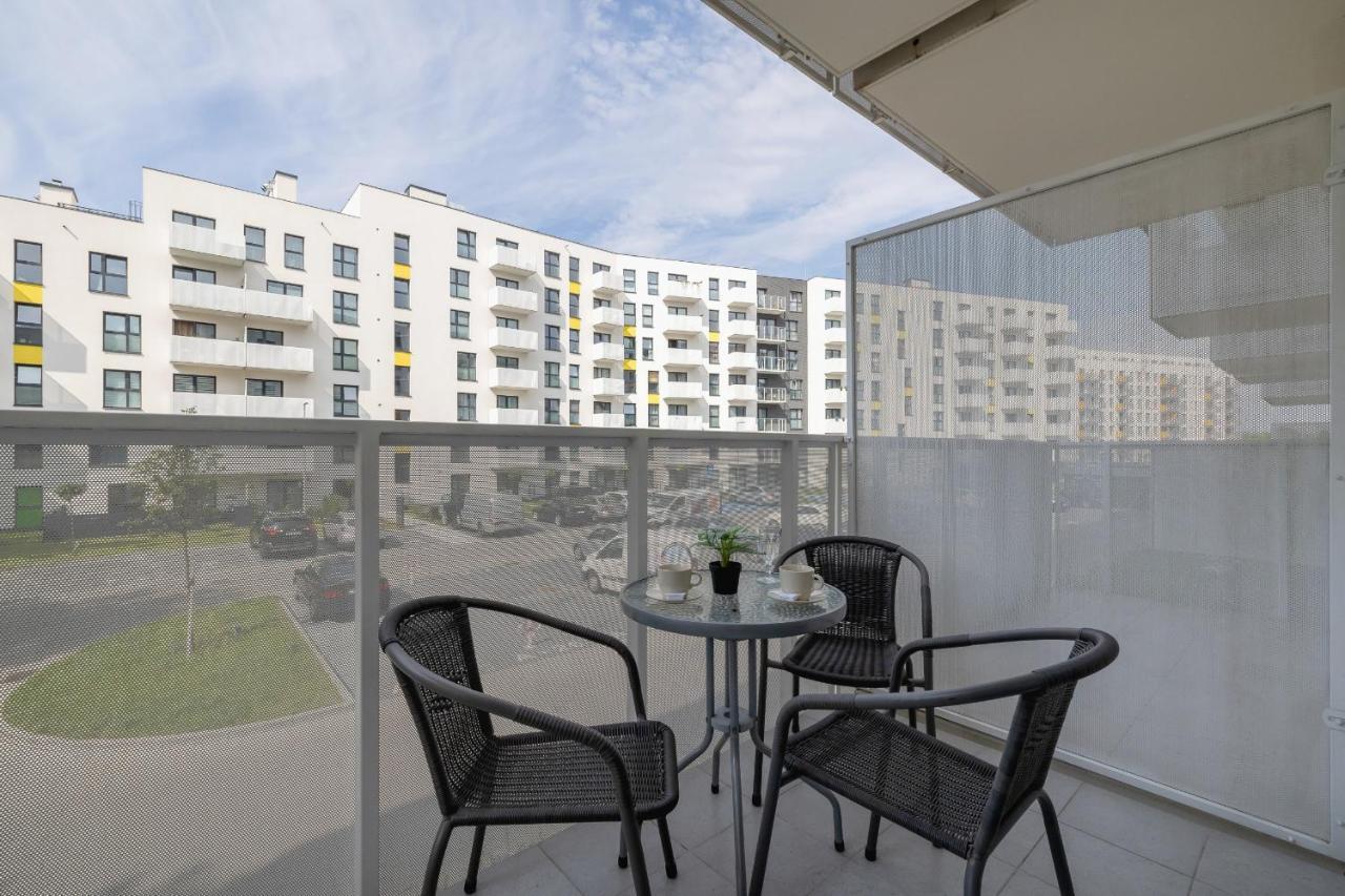 Comfy Apartment Pachonskiego With Parking In Krakow By Noclegi Renters Dış mekan fotoğraf